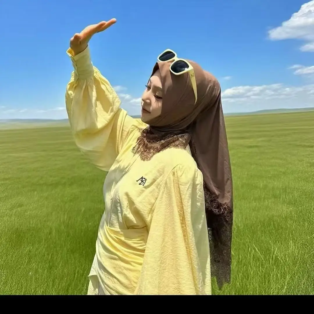 

Free Shipping Hijab Muslim Women Shawl Headscarf Luxury Tassels Chiffon Scarf Malaysia Kufi Islam Summer Thin Turban 05425