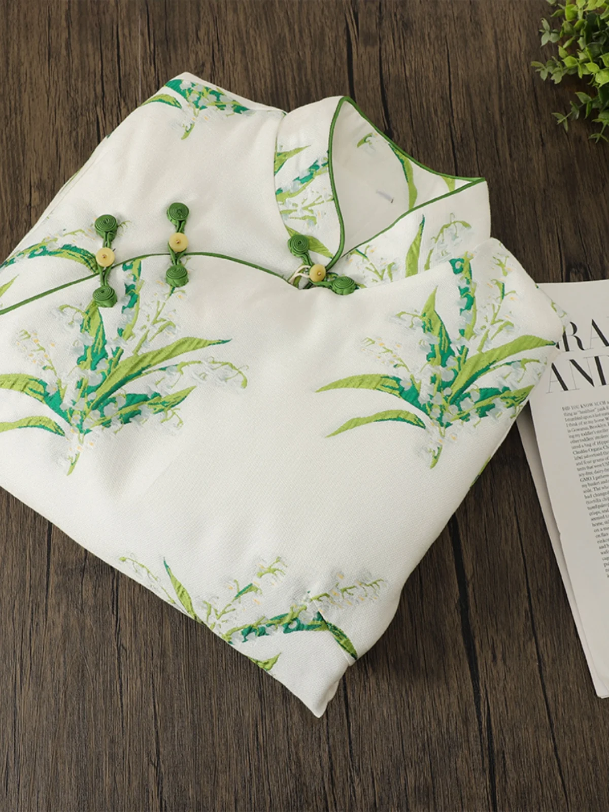 

Новый китайский хлопковый джет, женский осенне-зимний теплый топ с воротником-стойкой, легкий пуховый топ Ципао с хлопковой подкладкой