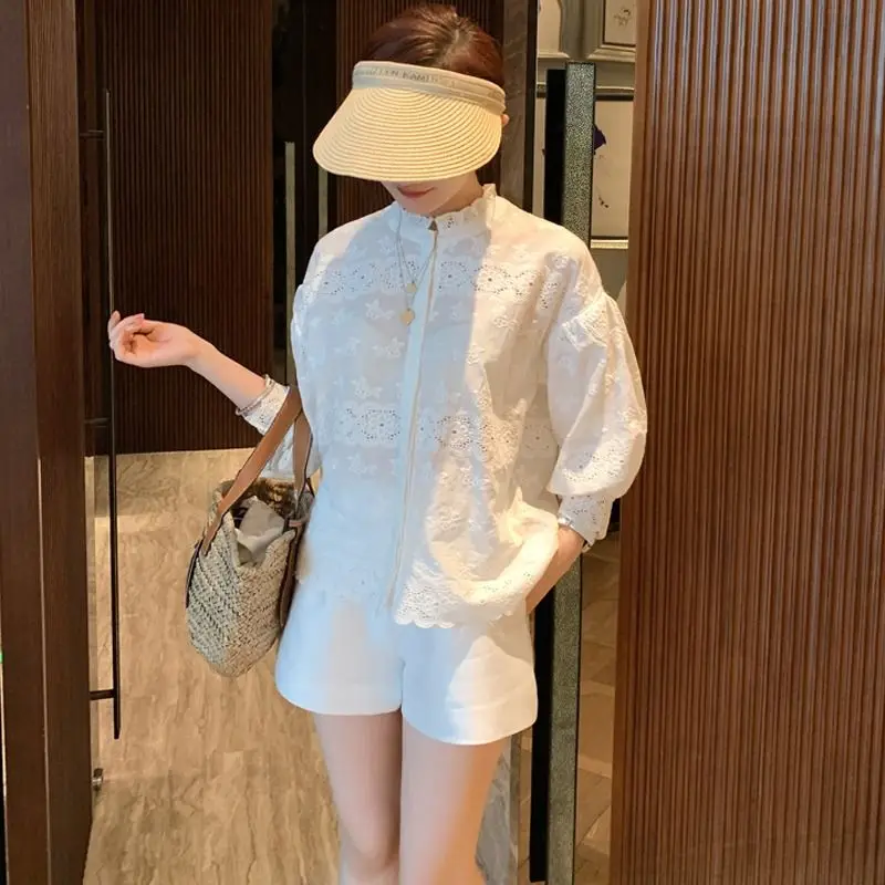 2023 New Spring and Summer Vintage Lace Standing Neck Embroidered Jacquard Hollow Out Wood Ear Lace Loose Relaxed Oversize Shirt