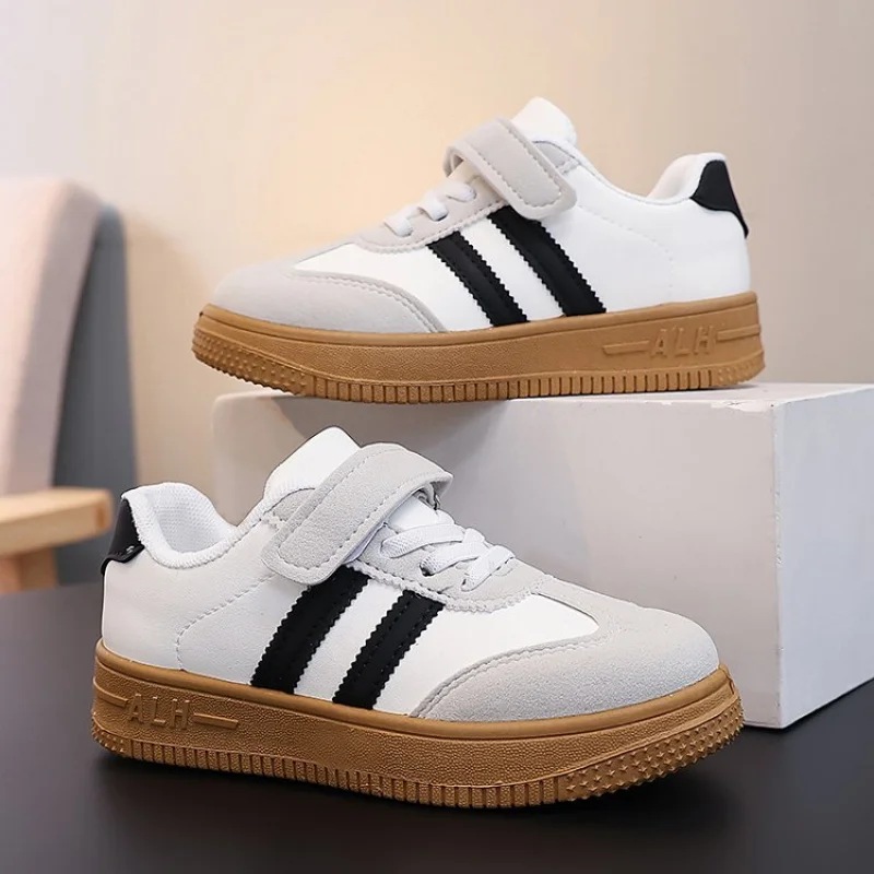 

Lightweight Kids Skate Shoes 2026 New Spring Boys Non-slip Sports Footwear Breathable Training Running Fashion Sneakers