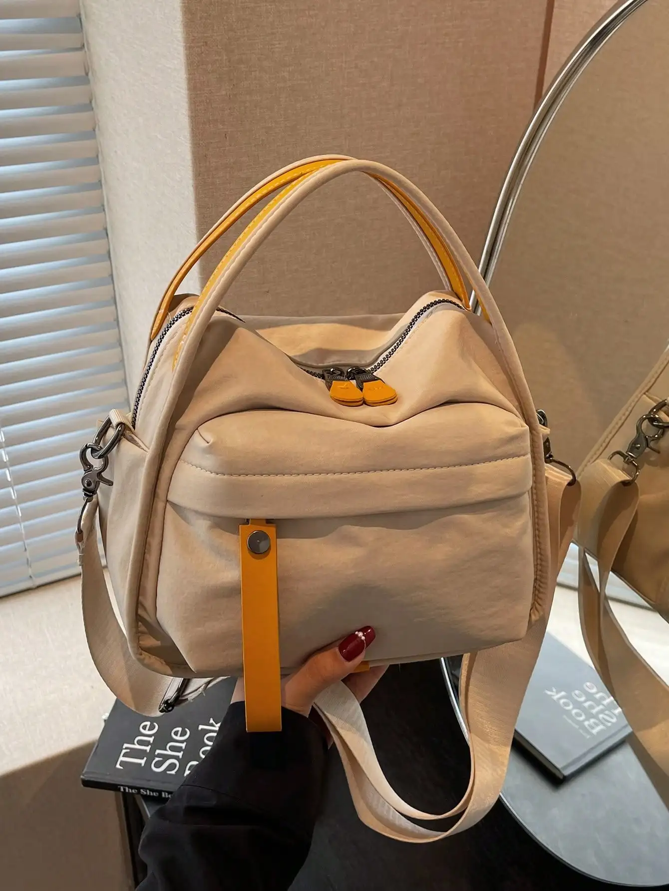 

Легкая бежевая холщовая сумка-кроссбоди с желтыми акцентами, многокарманная сумка-тоут на молнии для повседневного использования