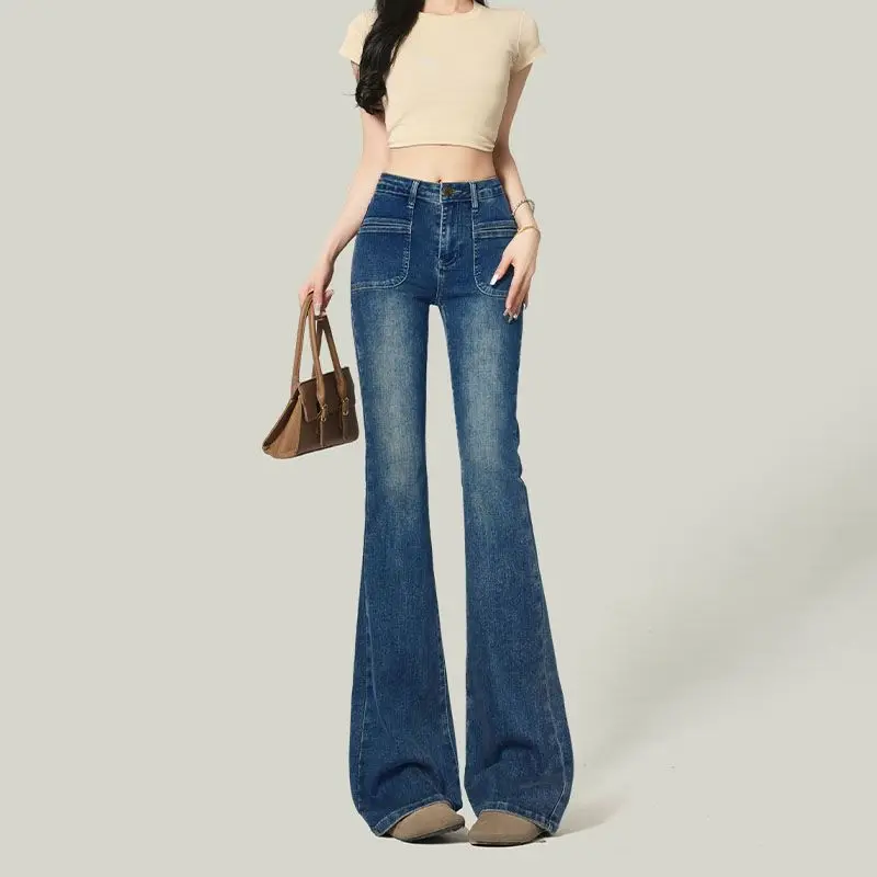 

Women's Clothing2025Vintage blue bell-bottom jeans make petite figures look taller, with front pockets and a slight flare, trend