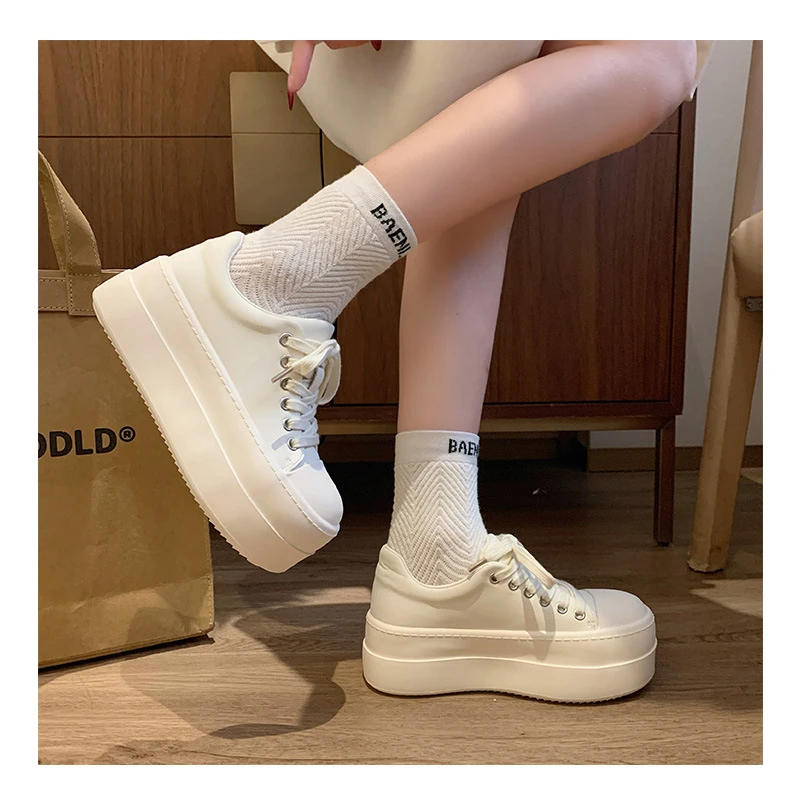 Neue schwarze klobige Plateauschuhe für Damen, Schnür-Sneaker aus Kunstleder, höhenvergrößernde Turnschuhe für Teenager-Mädchen, Damenschuhe für alle Jahreszeiten – Detail 17