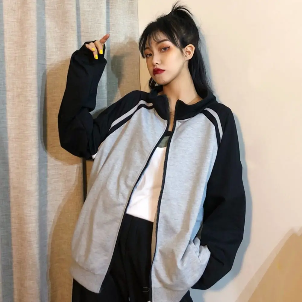 

Comfortable Lapel Collar Long Sleeved Hooded Y2k Sweet Retro Sweatshirts for Women Clothing Loose Autumn Zipper Coat Couple