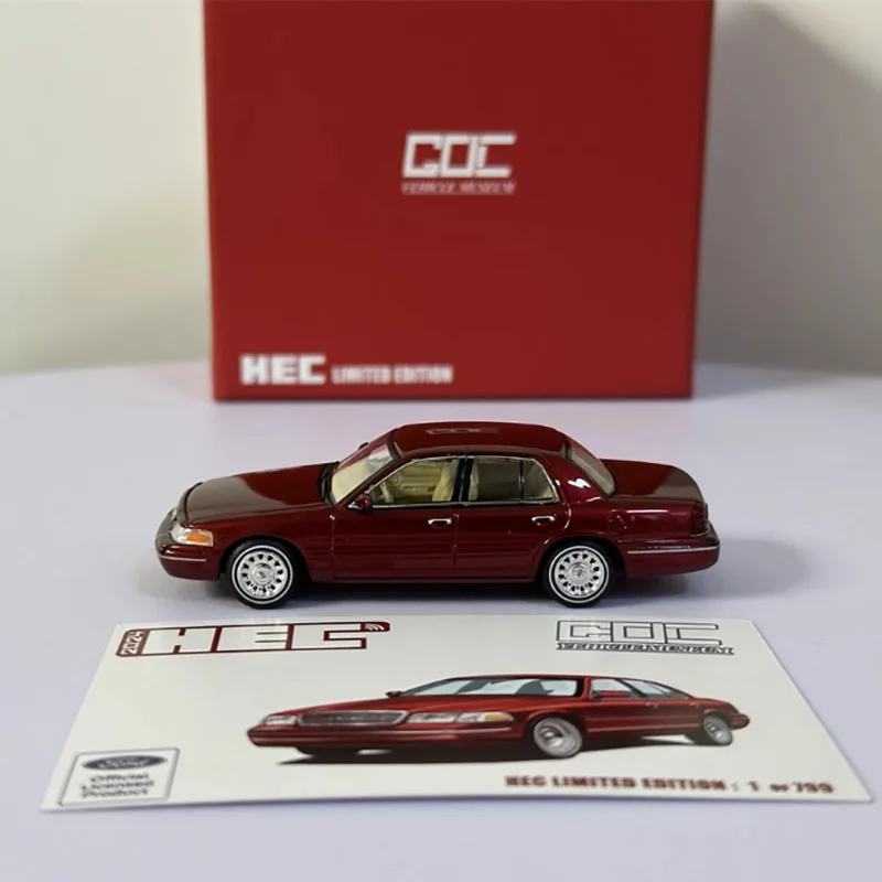 GOC 1/64 CVPI & Suburban 3台セット GOC 1:64 Scale CV Crown Alloy Simulation Car Model Classics Adult