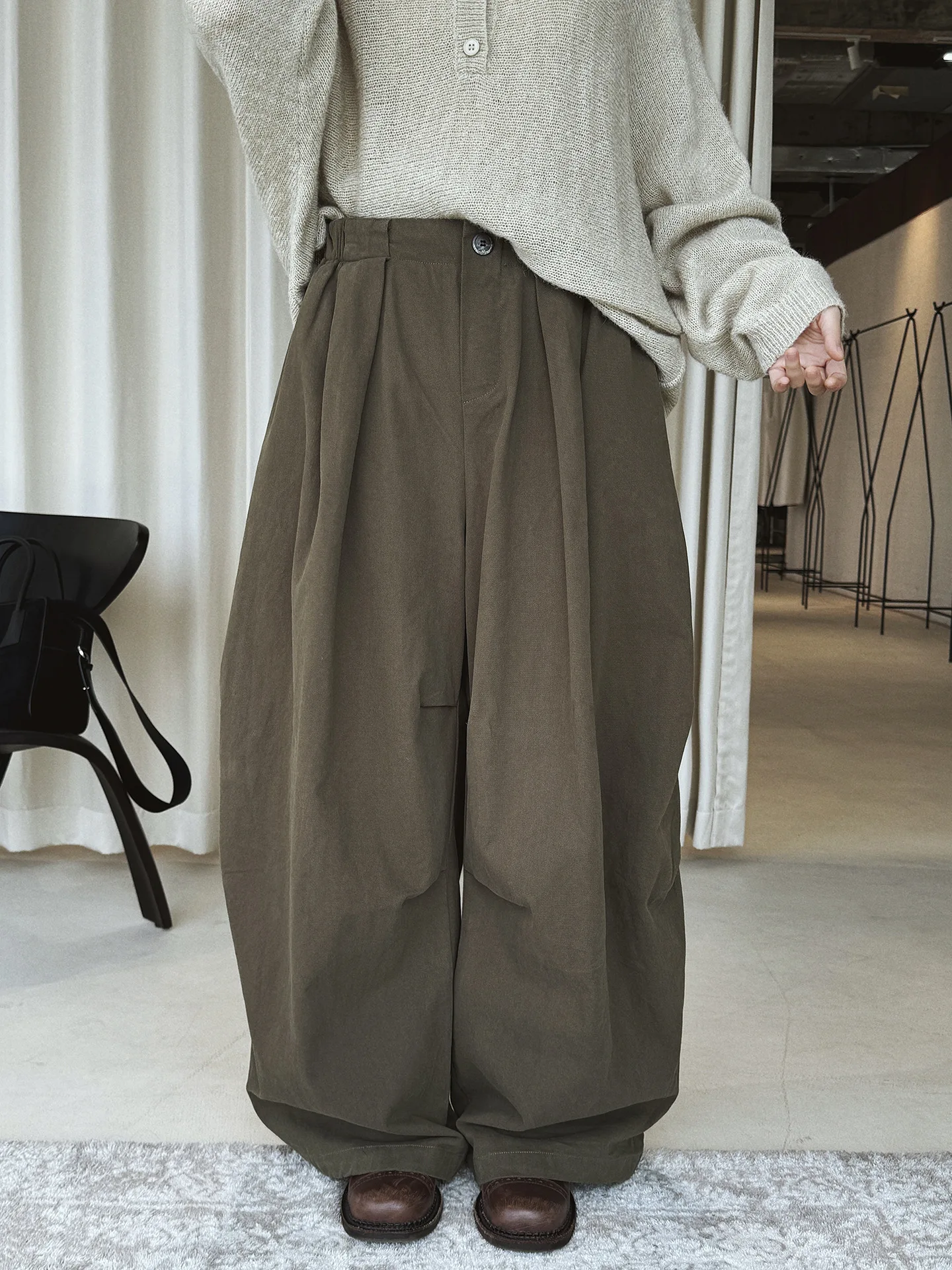 Début du printemps nouveau style de vêtements de travail rétro japonais couleur unie ample jambe large pantalons décontractés look mince pantalons décontractés pour les femmes