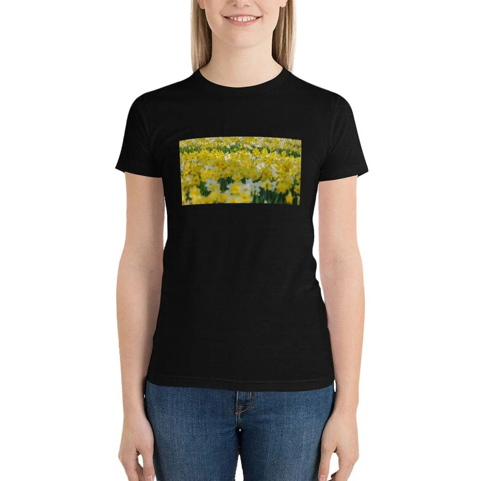 Daffodils blooming in Spring T-Shirt oversized tops Women's clothing