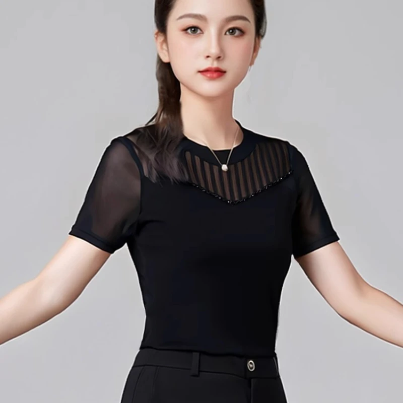 Fashion Senior Comfortable Slim New Latin Dance Clothes Female Mesh Splicing Short-sleeved Blouse Modern Dance Practice Clothes！