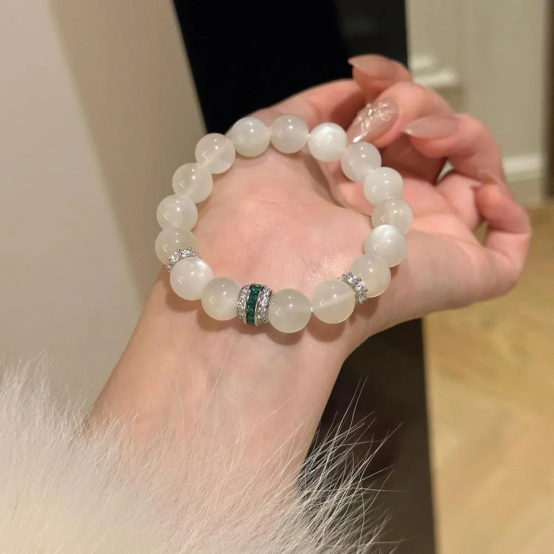 

New Chinese Natural Moonstone Bracelet Women's Light Luxury Fashion Exquisite Bracelet