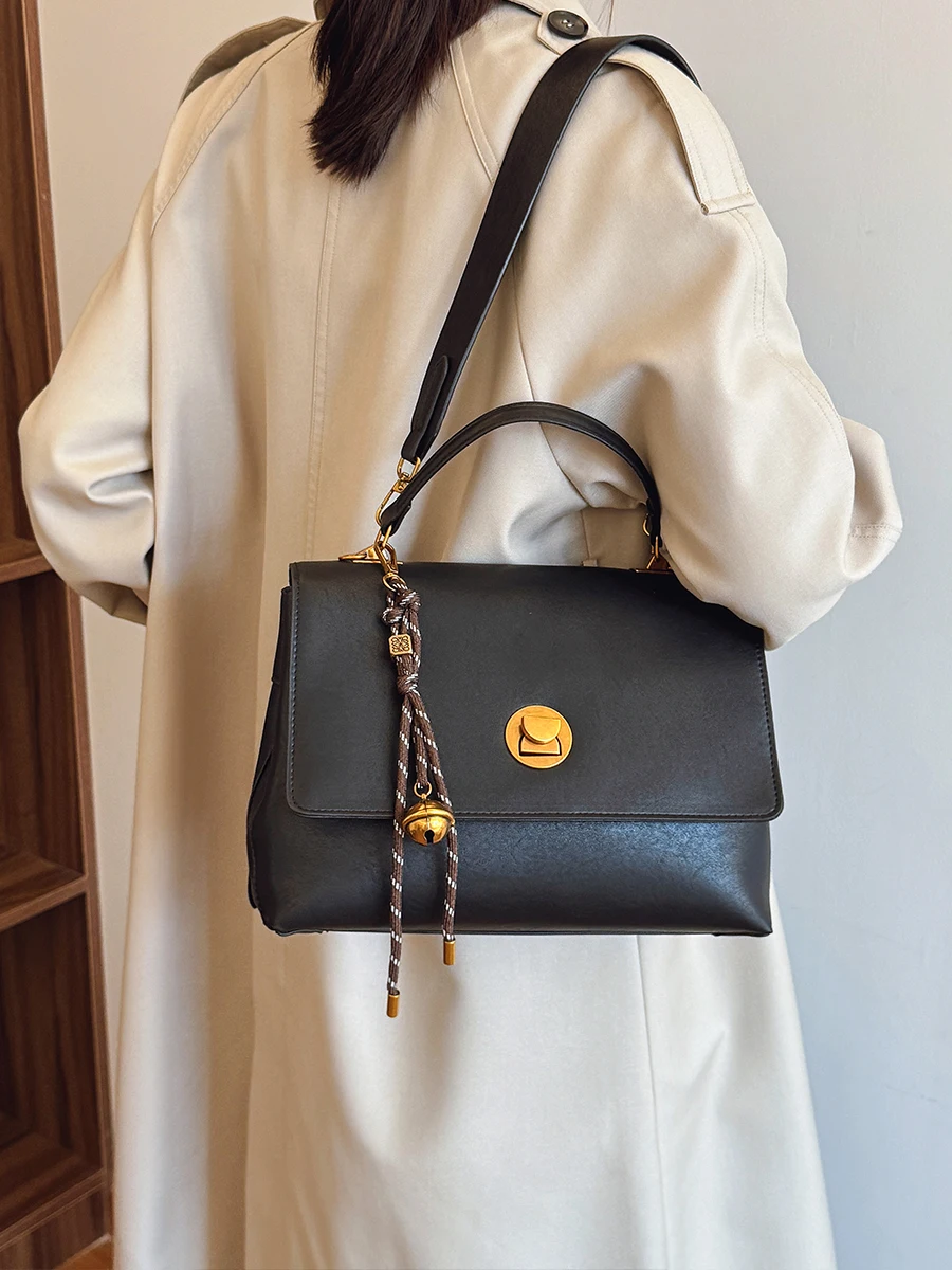 

High-End Women's Handbag 2025 New Faion Small Luxury Design Crossbody Menger Bag Soft PU Leather Casual Tote Bag