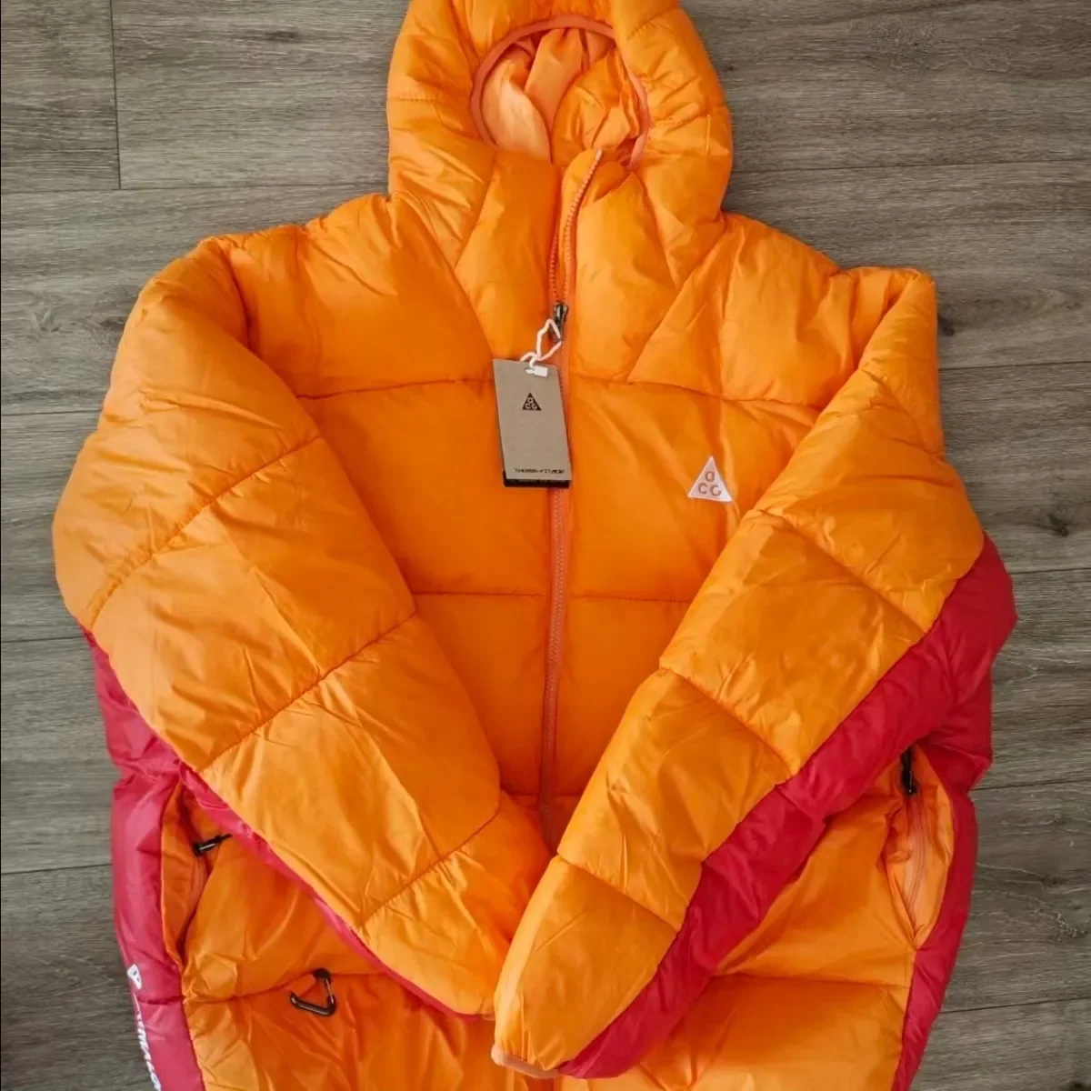 

Color blocking hoodie thick down cotton jacket men warm embroider cotton winter jacket men waterproof windproof bread jackets