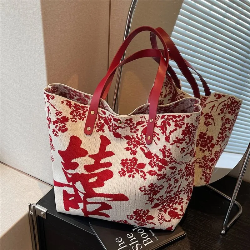 

Luxury Leather Crossbody Bag For Women By Famous Designer - Elegant Classic Handbag Style Popular Among Ladies