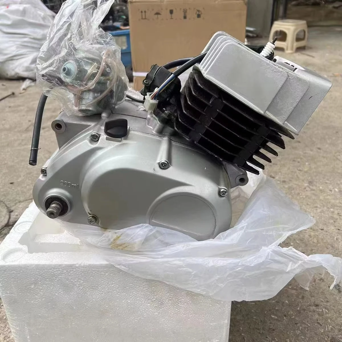

Factory NEW Wholesale High Quality Chinese Motorcycle Tricycle Engine AX100 100cc Engines Assembly