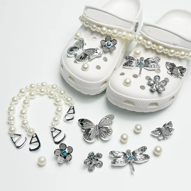 Luxury Pearl Chain DIY Shoe Charms Set Women's Summer Crystal Butterfly Flower Shoe Decorations Woman Sandals Shoe Accessories