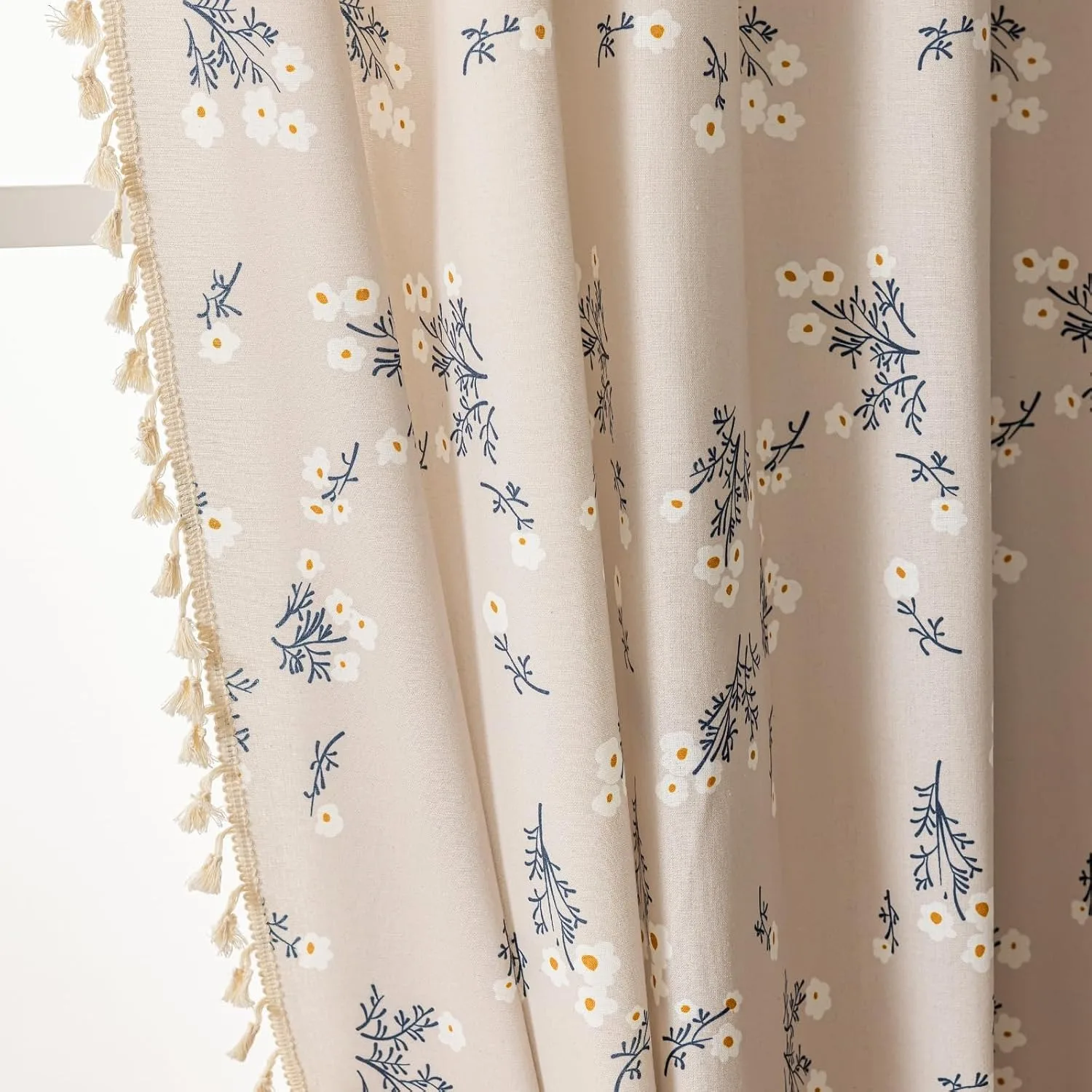1PC Beige Daisy Tassel Curtain, White Wildflower Print Cotton Linen Semi Sheer Curtain with Rod Pocket for Bedroom Decor