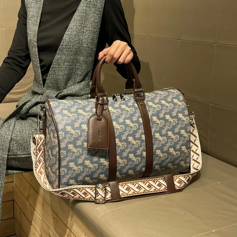 Stylish Designer Commuter Tote Diaper Bag For Women Luxury Leather Large Capacity Elegant Crossbody Handbag For Work And Play