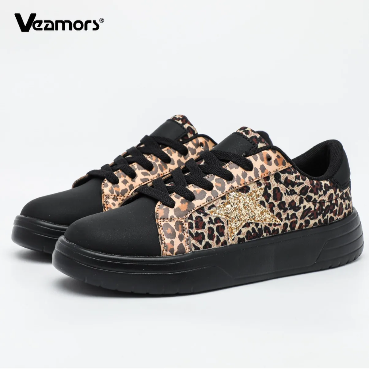 

Fashion PU Leather Sneakers for Men Women Lightweight Soft Sole Casual Board Shoes Ins Trendy Retro Footwear Size 35-45