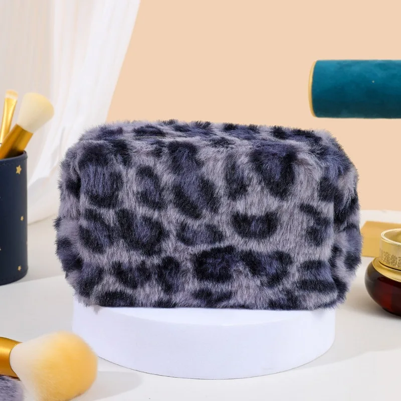 New Leopard Print Soft Plush Cosmetic Bag Makeup Bag Portable Toiletries Skincare Product Storage Bag Travel Makeup Organizer