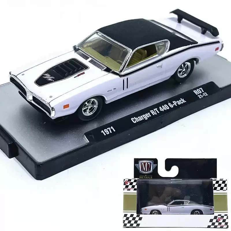 M2 Diecast Alloy 1/64 1971 Charger R/T 440 6-Pack Car Model Collection Static Display Ornament Toy Gift