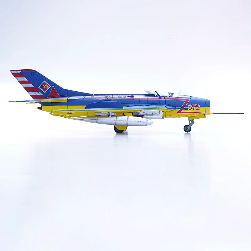 1/72 Scale 14642PB East German Air Force JG3 Squadron MIG Mig-19s Aircraft Model Collection Toy Gift