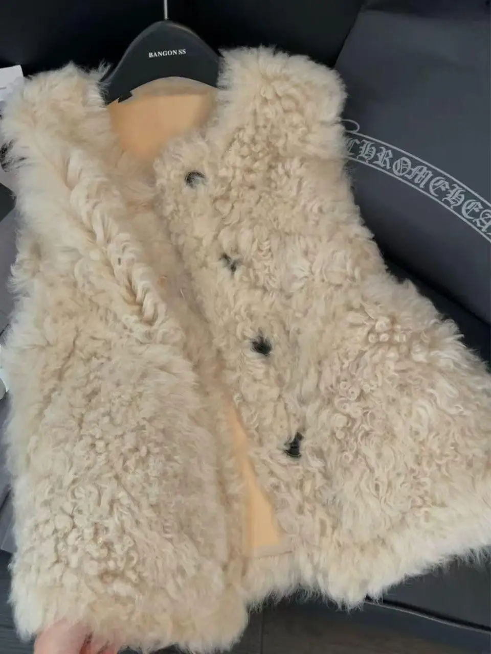 Faionable Lazy Sle Women's Jaet Young Sle Svel Lamb Fur Coat Loose Fit Warmth Daily Wear Chinese Brand EFL25