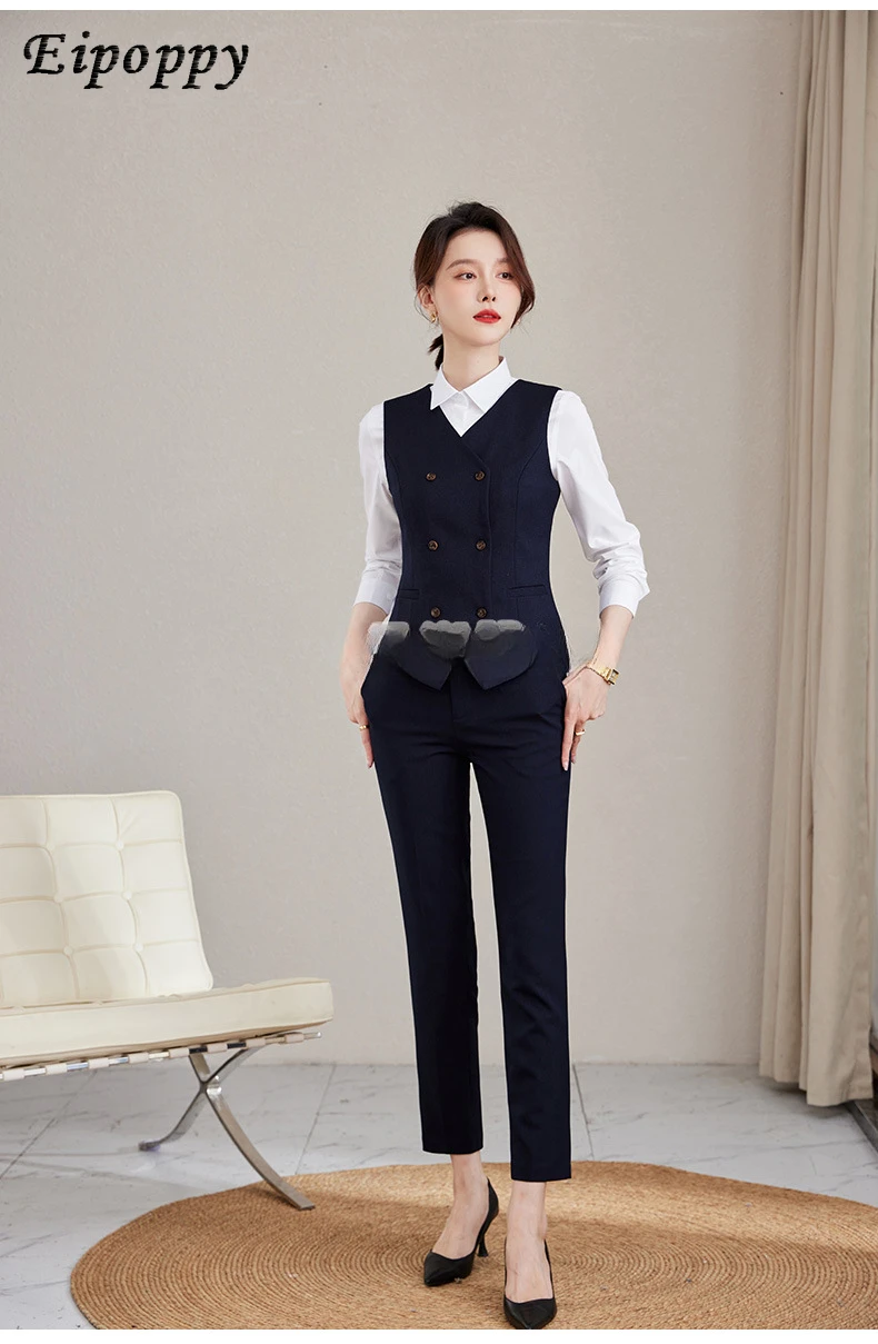 Camicia bianca professionale a maniche lunghe per donna