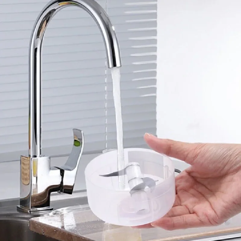 Mini przenośny wielokolorowy elektryczny procesor USB o pojemności 250 ml z 3 ostrzami ze stali nierdzewnej Bivolt