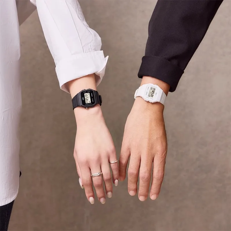 ساعة كاسيو كوارتز للرجال تصميم كلاسيكي مربع 30 متر مقاومة للماء شاشة رقمية ساعات كاجوال للطلاب