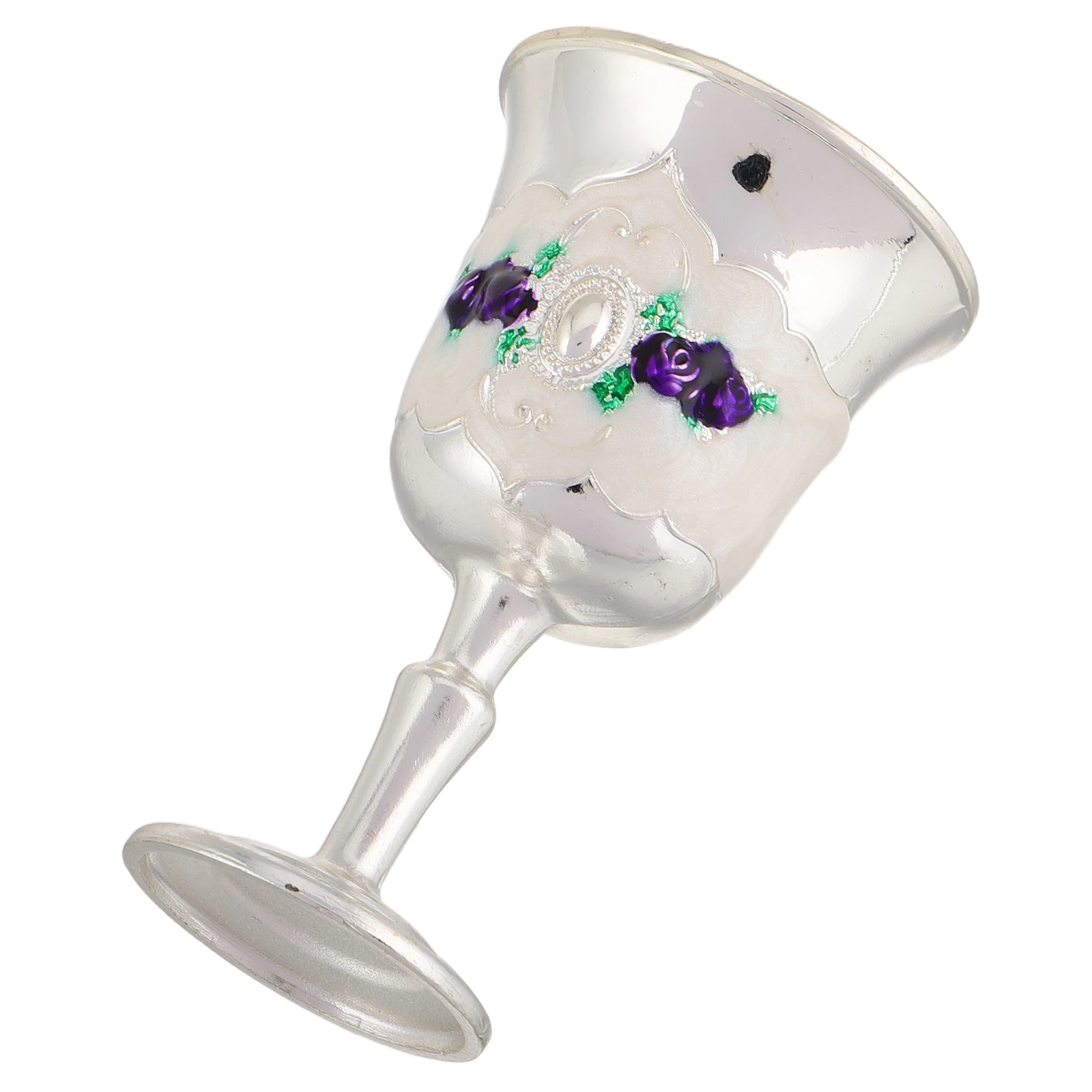 

European Metal Glasses Vintage Embossed Goblet Elegant Design Material Portable Size Home Use Decorative Piece