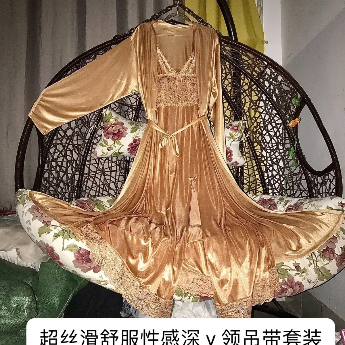 

Length 1.35m Glossy Women 2 Pieces Set Satin Dress Loose Maxi Dress Plus Size Sleeping Pajamas Robe