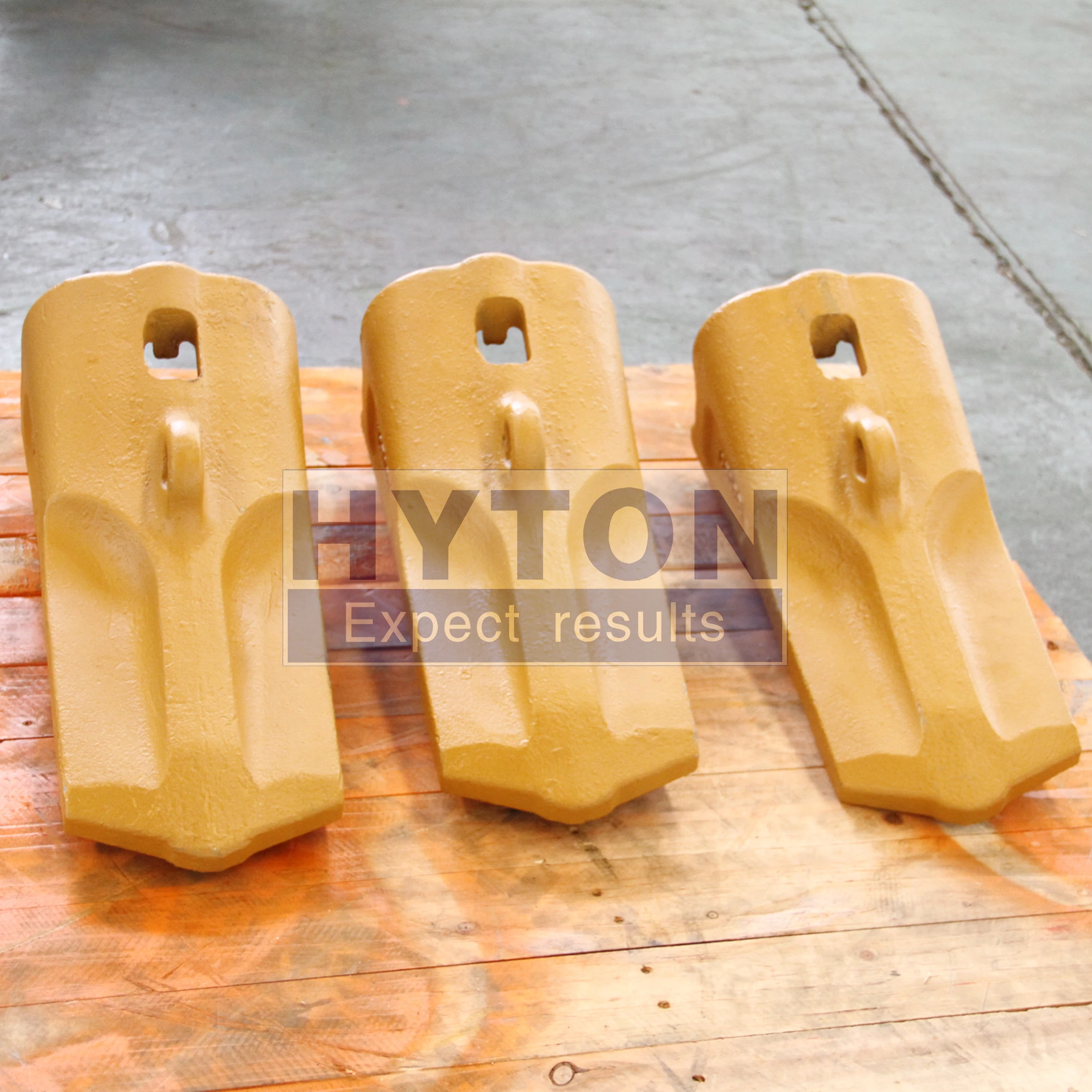 OEM Wheel Loader Backhoe Bucket Teeth Mini Rock Excavator Forged Steel Bucket Tooth Hyton Factory