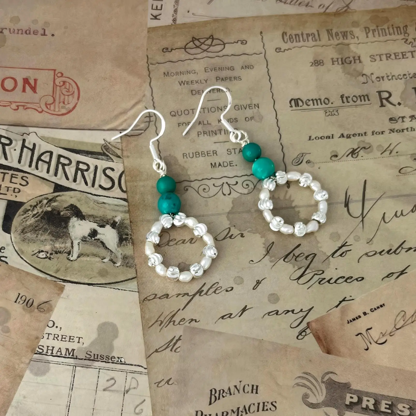 

JUNYE High-Quality Natural Turquoise Freshwater Pearl Earrings Copper Plated Silver Popular Women's Jewelry Elegant Dangle Hoops