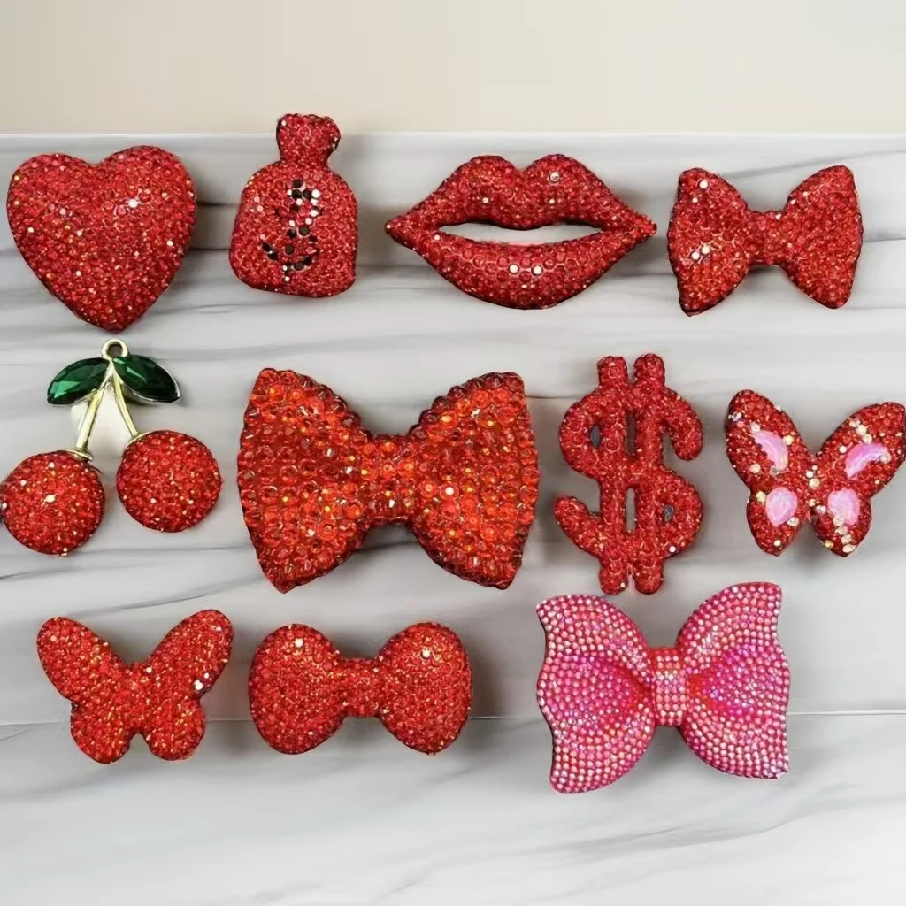 

2Pcs Glitter New Year Red Full Rhinestone Lips Dollar Symbol Love Heart Butterfly Bow Money Bag Charms Junk Phone Case Decor