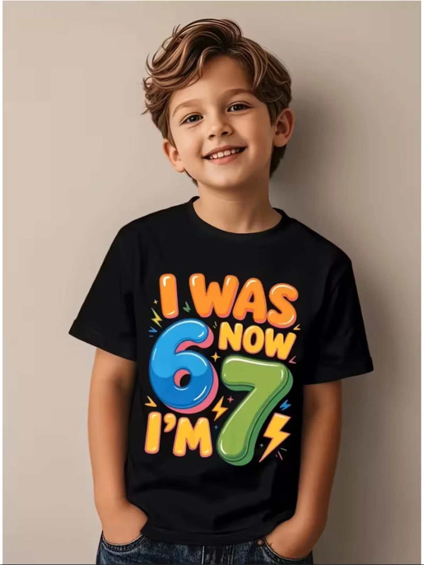 T-shirt pour garçons de 7 ans, numéro 67 et motif éclair, col rond, manches courtes, tenue de fête pour enfants de 7 ans, tee-shirt d'été