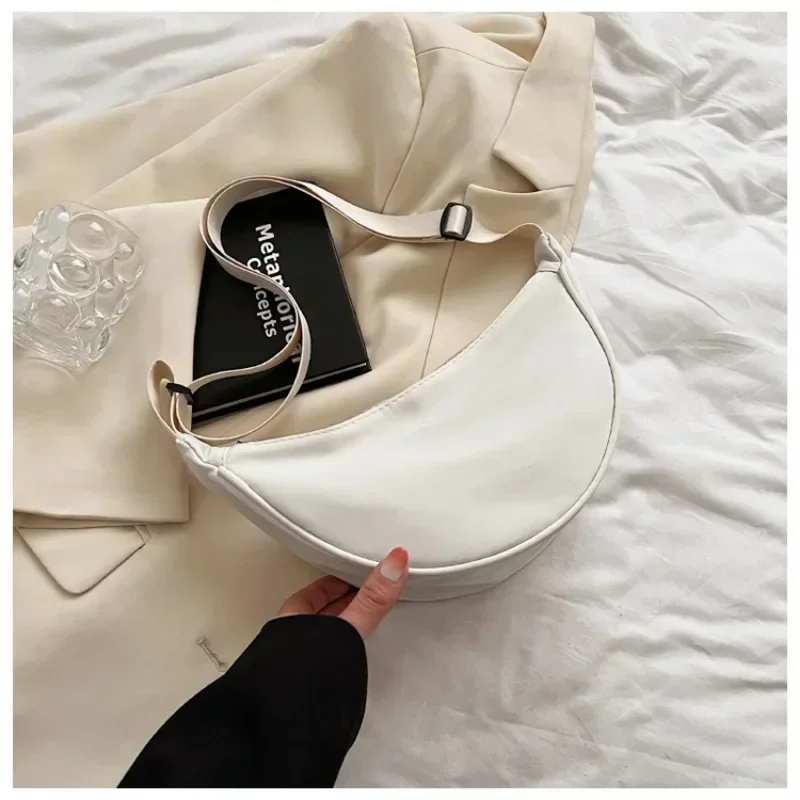 Nylon Hobos Chest Shoulder Bag Large Capacity Travel Crossbody Half Moon Belt Messenger for Women Bags Dropshipping Wholesale