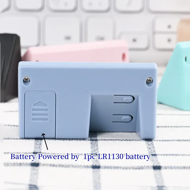 ساعة مكتب صغيرة ببطارية LR1130، ساعة رقمية LCD محمولة مع شاشة عرض التاريخ 12 ساعة لمكتب غرفة نوم السيارة والسفر، أداة إلكترونية