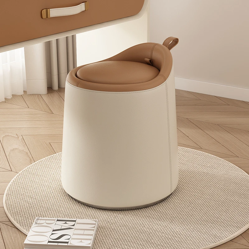 مقعد زينة على الطراز الكريمي مع كرسي مكياج دوار من الخشب الصلب مع مسند ظهر فاخر صغير من العثماني لغرفة النوم