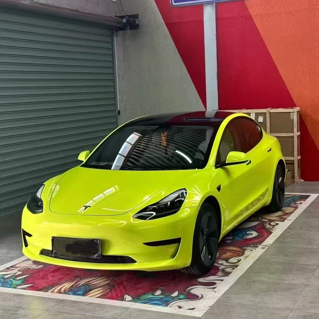 

Glossy Metallic Fluorescent Yellow PET Car Bumper Wrap - Durable Gloss Finish Car Protection Film for Vehicle Bumper