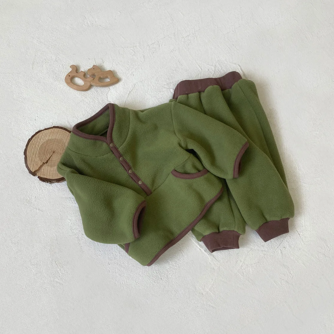 IYEAL Baby Boys' Autumn And Winter Warm Contrasting Double-Sided Velvet Stand Up Collar Set Girls' Winter Plush Split Set