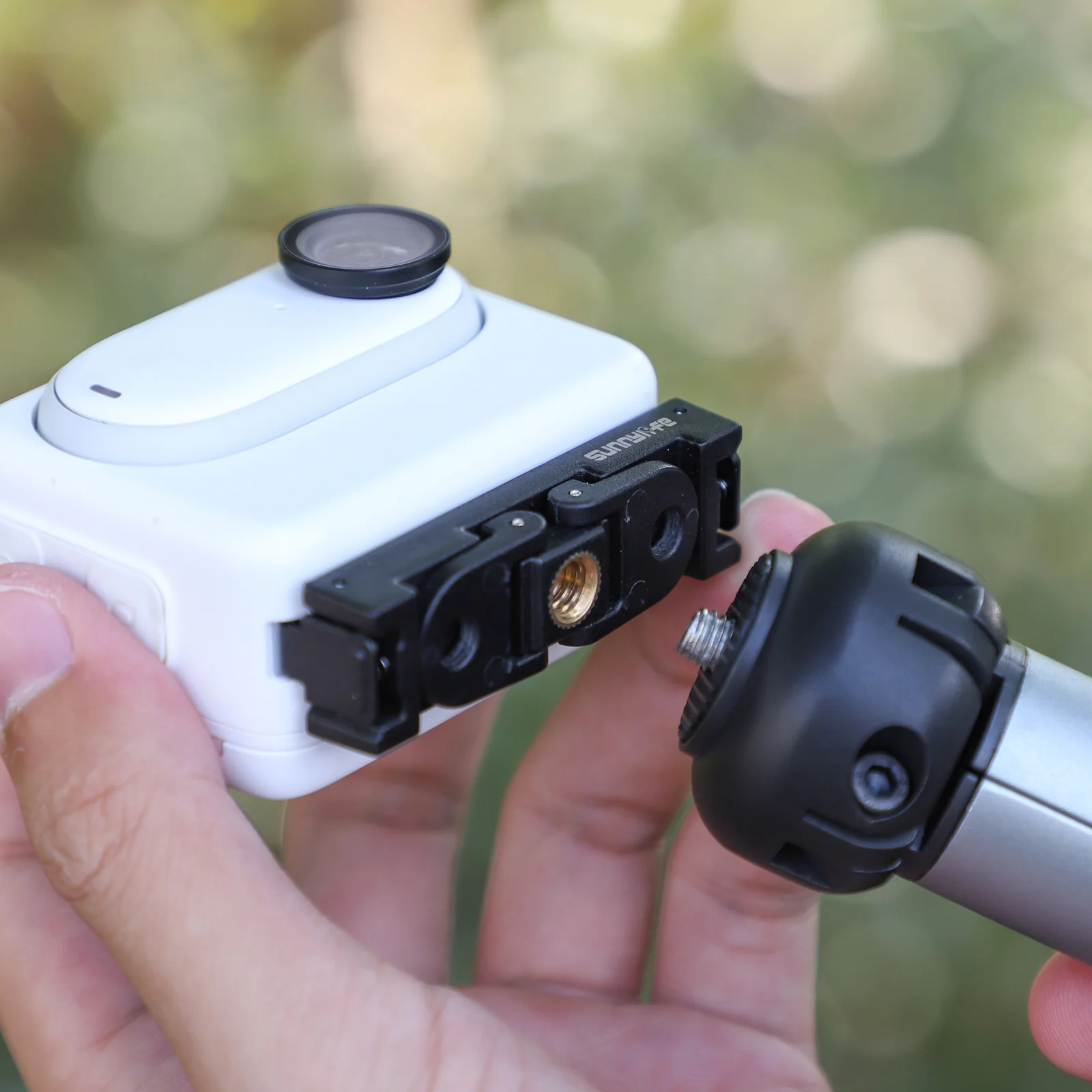 For Insta360 GO 3S magnetic quick release accessory adapter for GO3 thumb camera quick release plate expansion