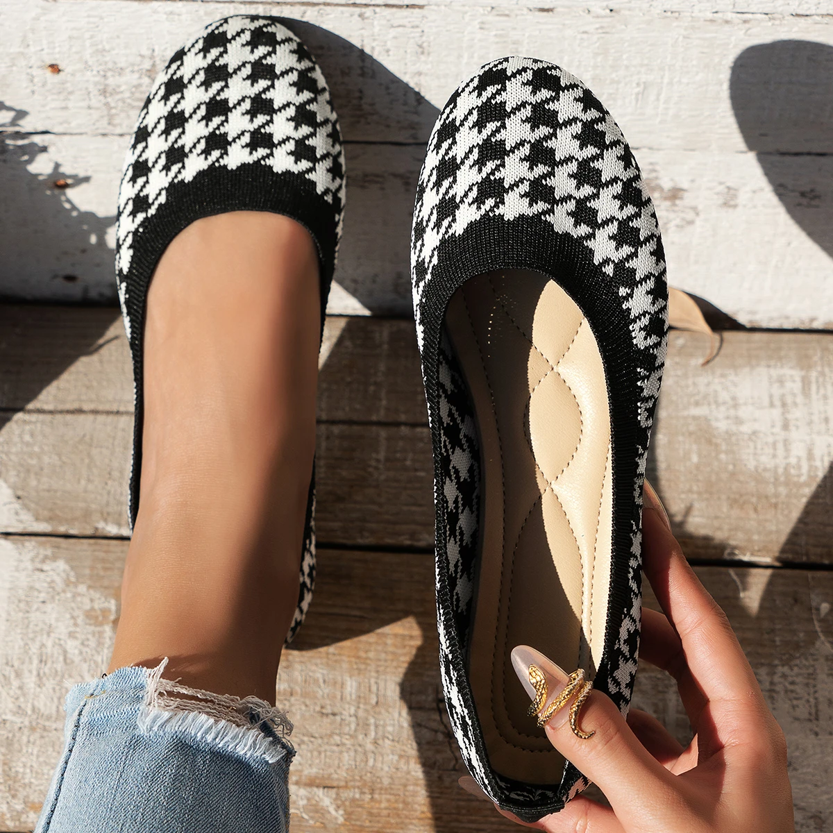 

Size 42 Striped Flats Women Loafers Spring Summer Casual Shoes Flat Heel Non-slip Sole Barefoot Shoes TPR Sneakers Square Toe