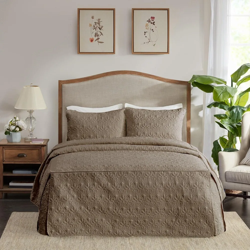 

Quebec Split Corner Quilted Bedspread Classic Traditional Design All Season, Lightweight, Bedding Set, Matching Sha