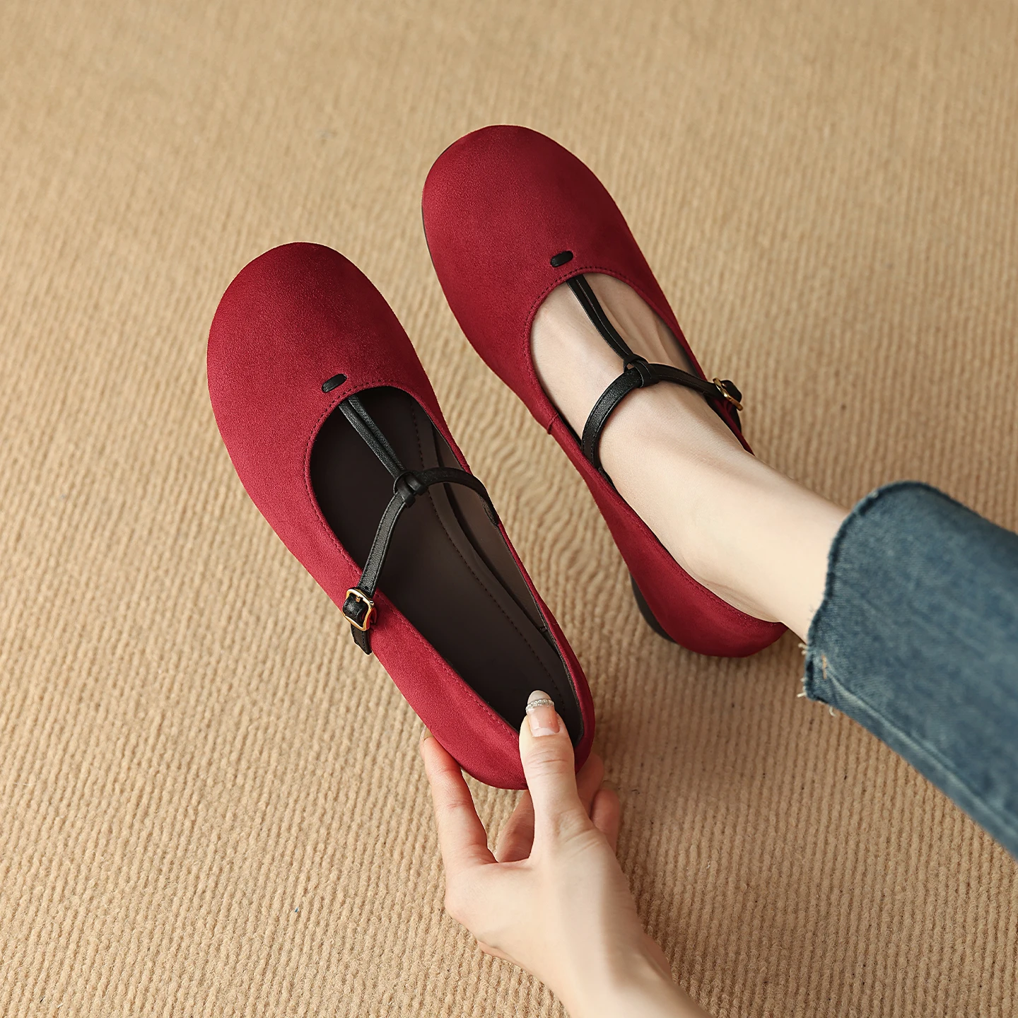 2026new spring autumn women pumps natural leather 22-25cm kid suede+sheepskin round toe t-buckle round heel women shoes  fashion