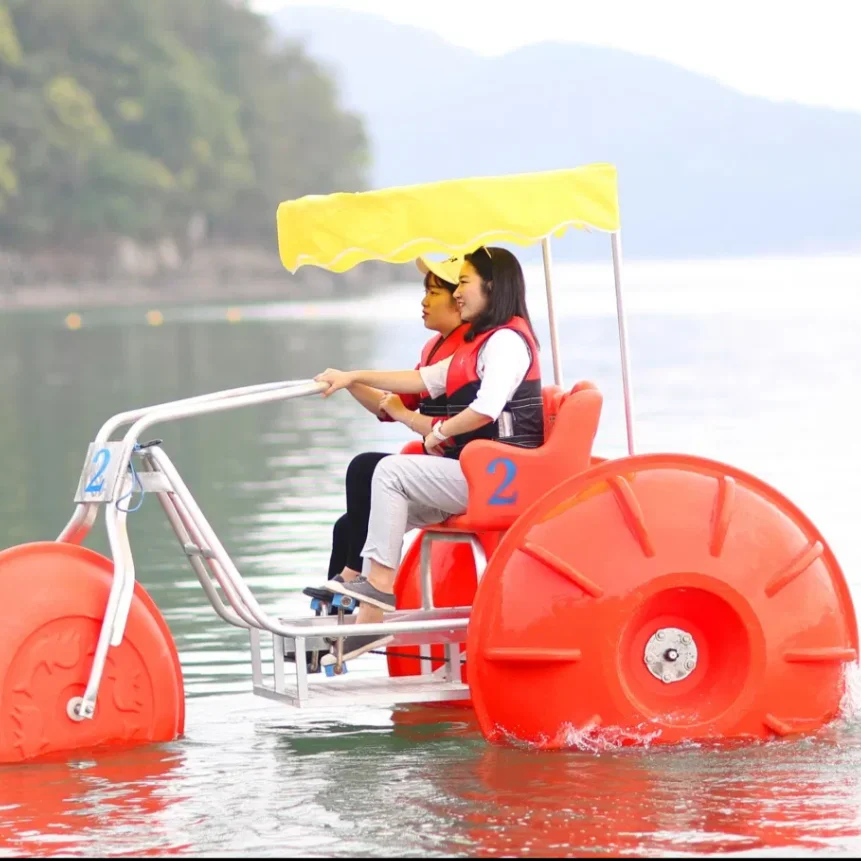 Anti-Slip Pedals & Rainproof Canopy Lake Recreation Equipment with Double-Thickened PE Hull 3 Wheels Water Bike