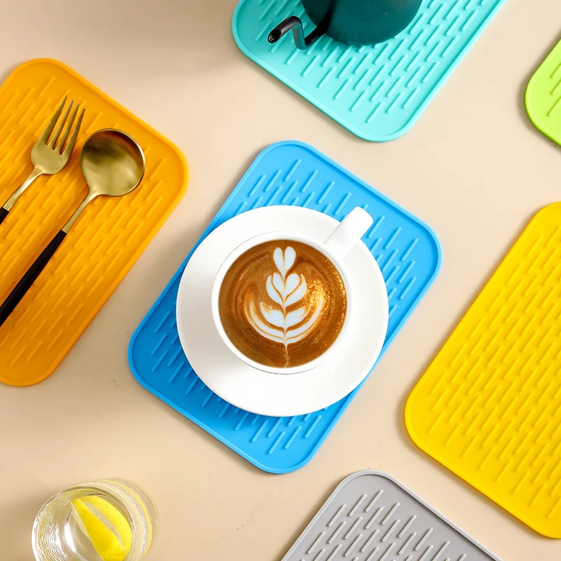 Colorful Silicone Insulated Placemat European Tableware Household Pot Mat Dining Table Mat Drain Mat Car Mobile Phone Mat Thi...