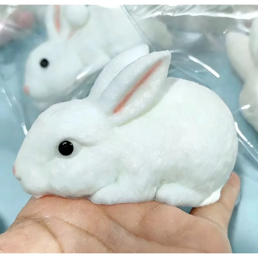 Jouet à presser lapin mignon et moelleux, petit lapin blanc Kawaii, jouet anti-stress pour la relaxation des mains, cadeau