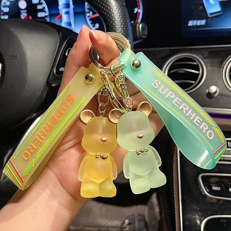 miniso キーホルダー ペンダント、フィギュア、ガール カップル バッグ、キーチェーン、ペンダント、蝶