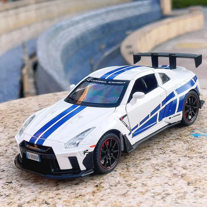 

Модель спортивного автомобиля 1:22 GTR R35, имитация, литая под давлением, коллекционная игрушка, хобби, подарки на праздники