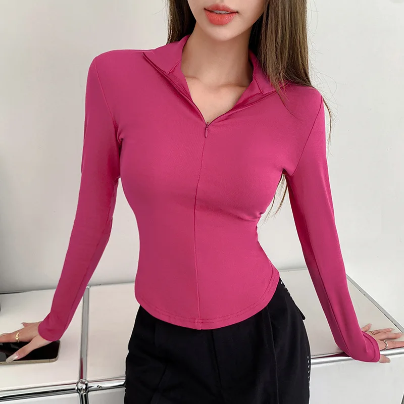 Slim fitting long sleeved bottom shirt for women's spring 2024 new zipper design with curved hem and irregular T-shirt top