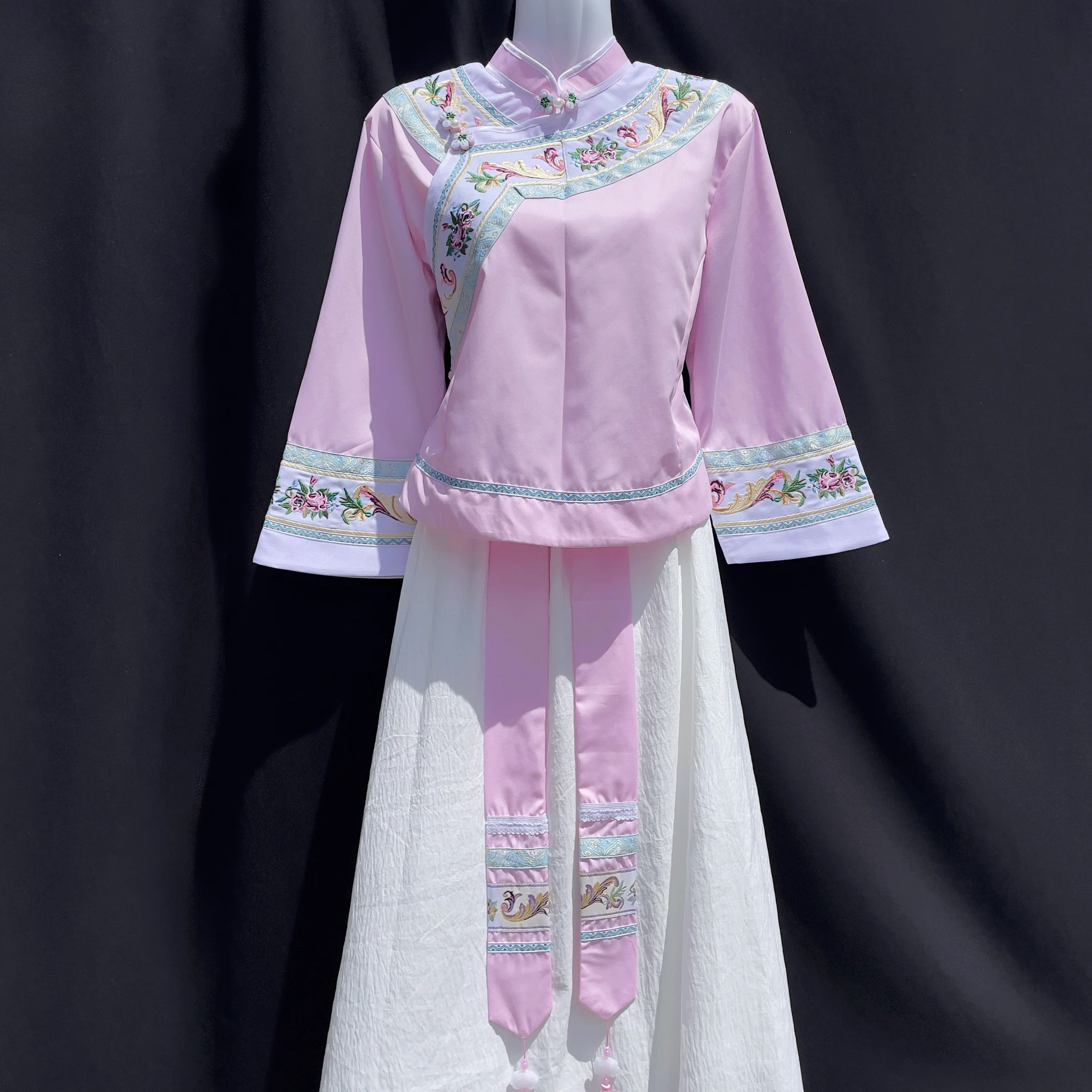 Abbigliamento minoranza Abbigliamento Buyi ricamo rosa vestiti donna